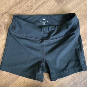 Athleta Black Woman’s Active Extra Small Shorts NWOT